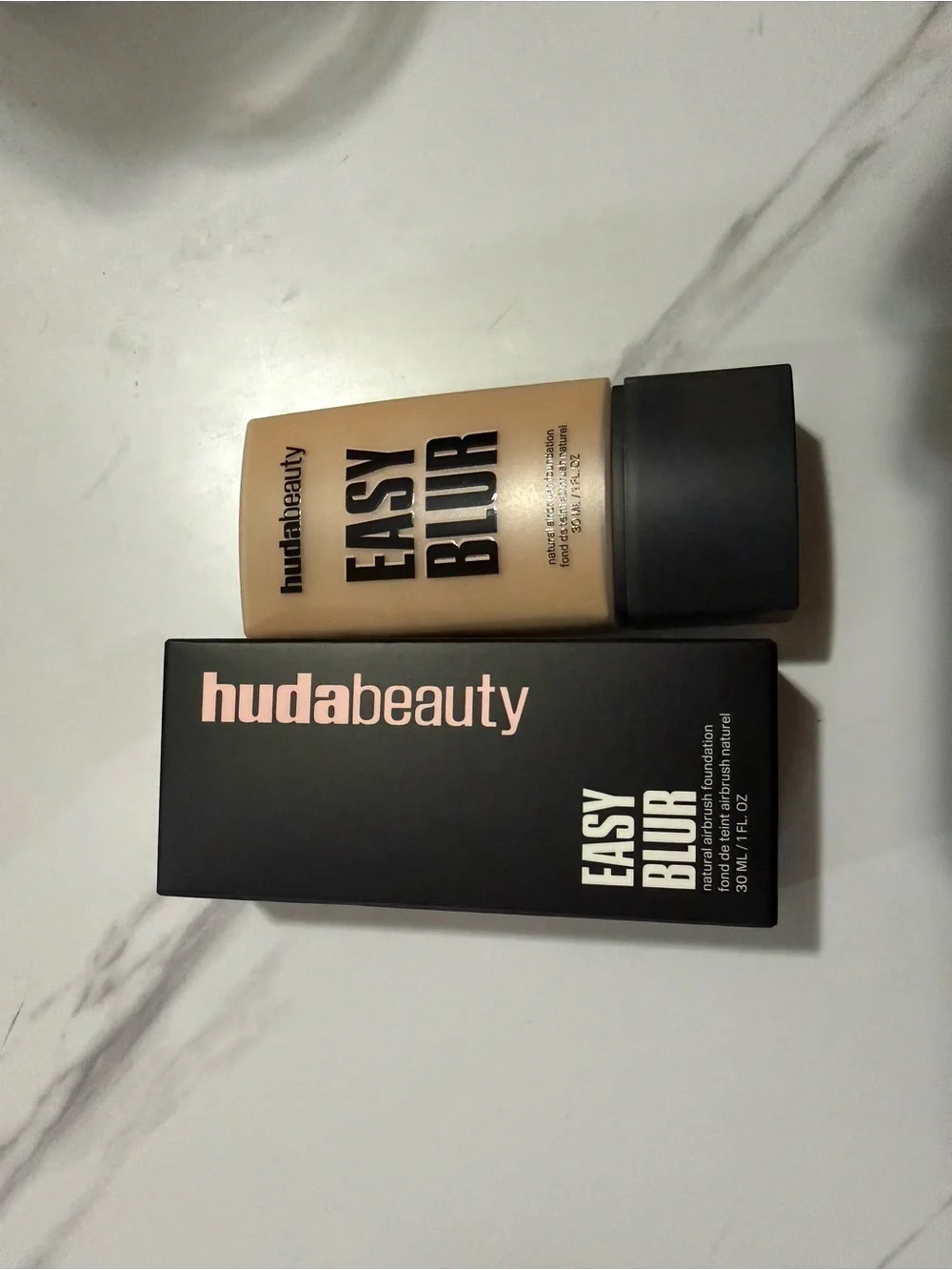 Huda Beauty Easy Blur Natural Airbrush Foundation - toasted coconut